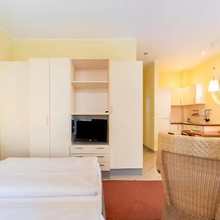 Mirow, Apartment *